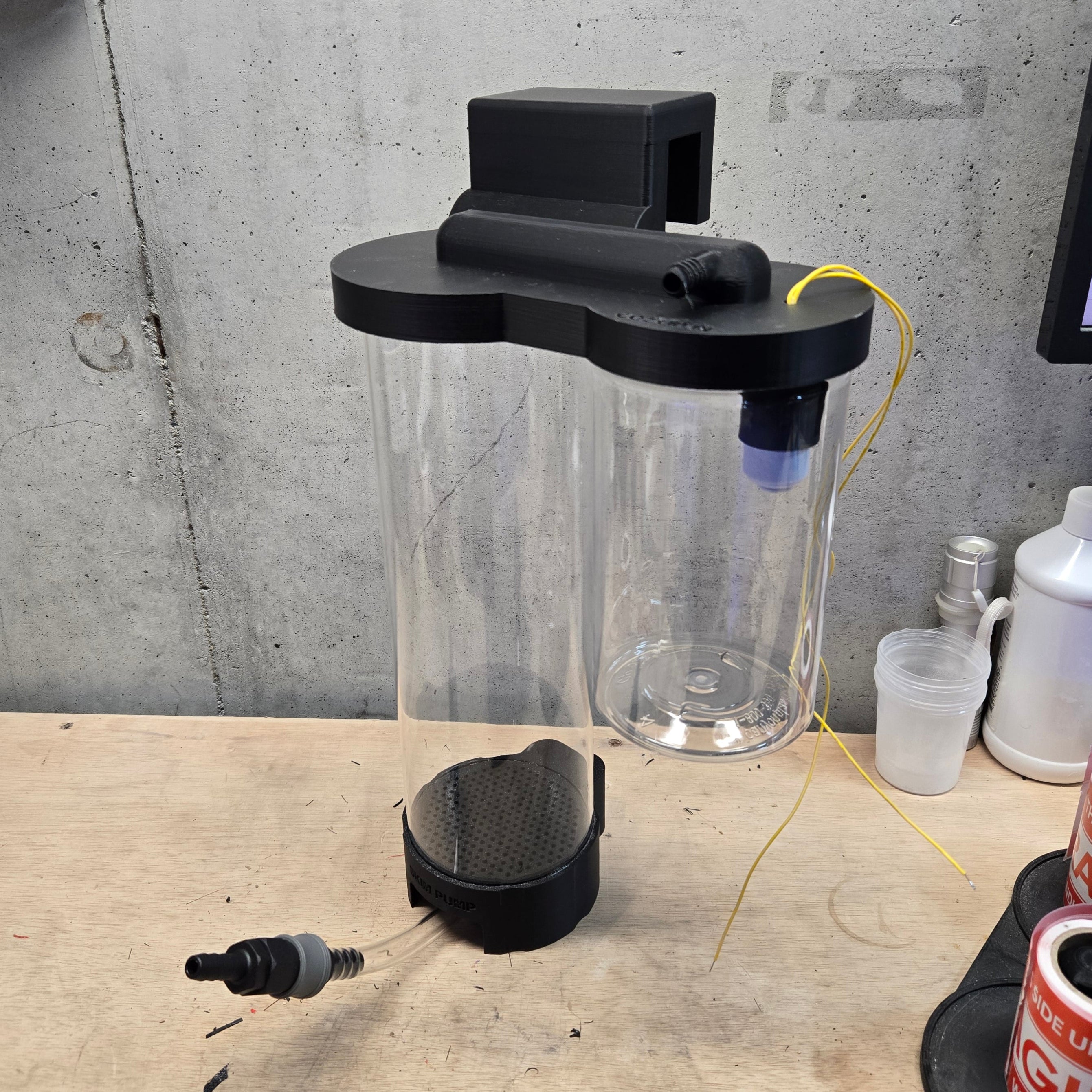 Hex CO2 Scrubber Mini Hanging Rimmed Mount V2